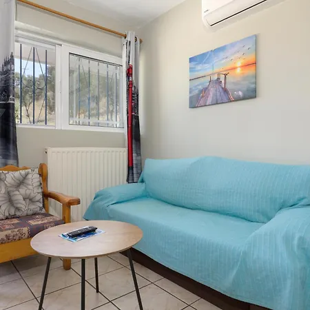 Appartement Mavretas 1 *